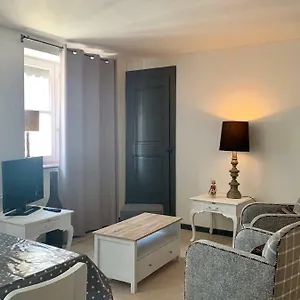 Appartamento Au Coeur De Lione