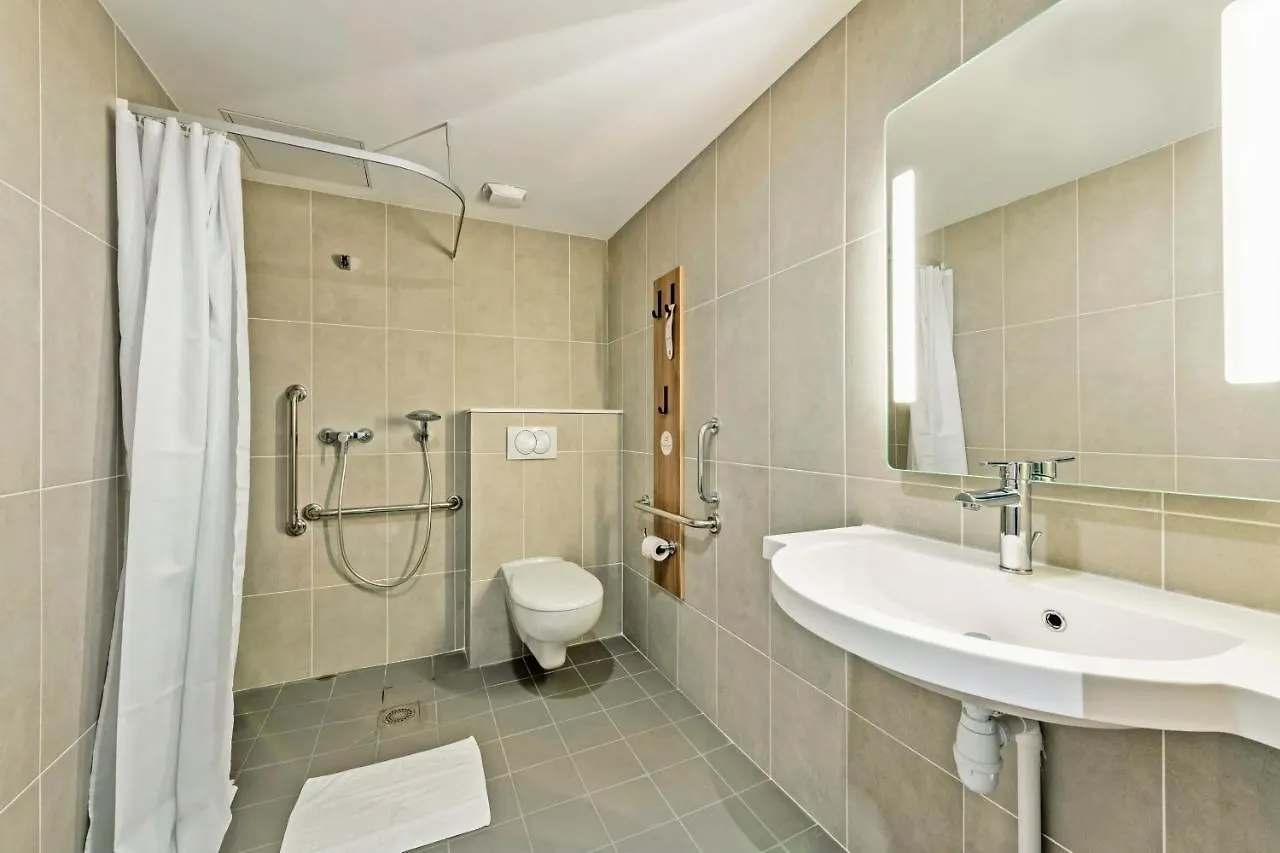 B&B Hotel Brest Centre Port De Commerce